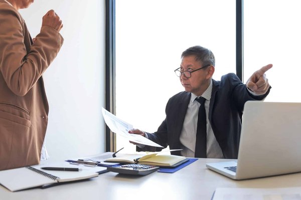 Quelles sont les erreurs à éviter lorsqu'on fait de la communication interpersonnelle ?