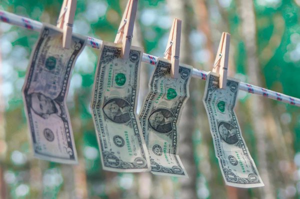 Pourquoi Le Salaire Net Est Toujours Moins Élevé Que le Brut ?